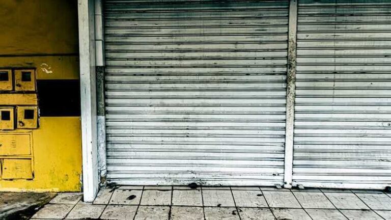 Garage Door Problems You Should Never Ignore at Home